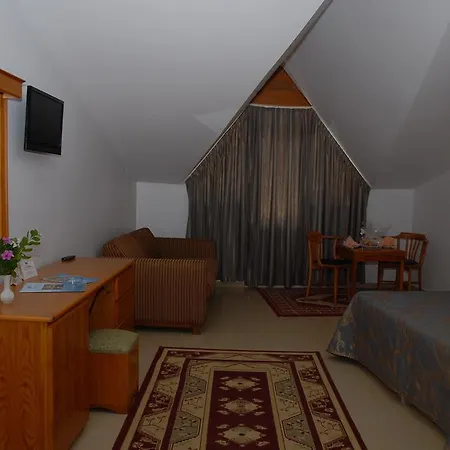 Park 3* 马尔马里斯